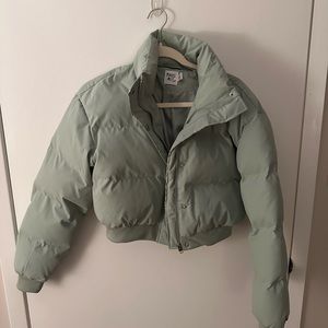 NWOT Princess Polly size M/L green cropped puffer jacket